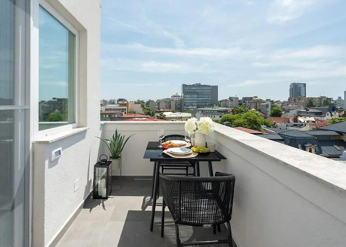 Apartment Charming - Netflix + Balcony