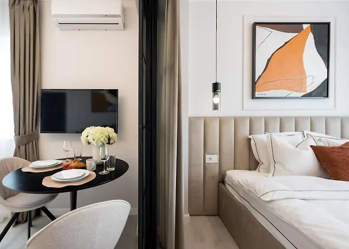 Charming - Netflix + Balcony