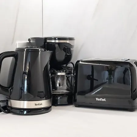 Charming - Netflix + Balcony 아파트