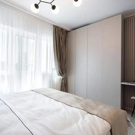 Charming - Netflix + Balcony *