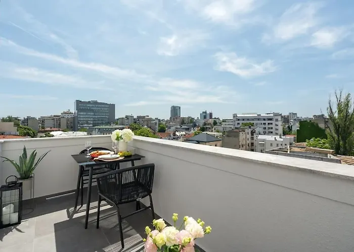 아파트 Charming - Netflix + Balcony *