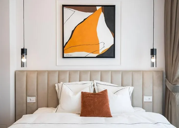 Charming - Netflix + Balcony 아파트 부쿠레슈티