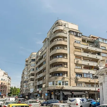 Charming - Netflix + Balcony Bukareszt